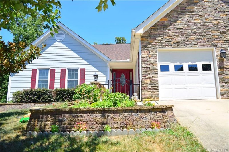 Property image 5 at 10112 Crayton Drive, Charlotte, NC 28269