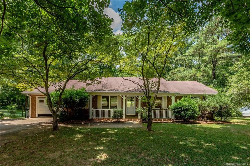 Property image 2 at 6629 Weldon Circle, Concord, NC 28027