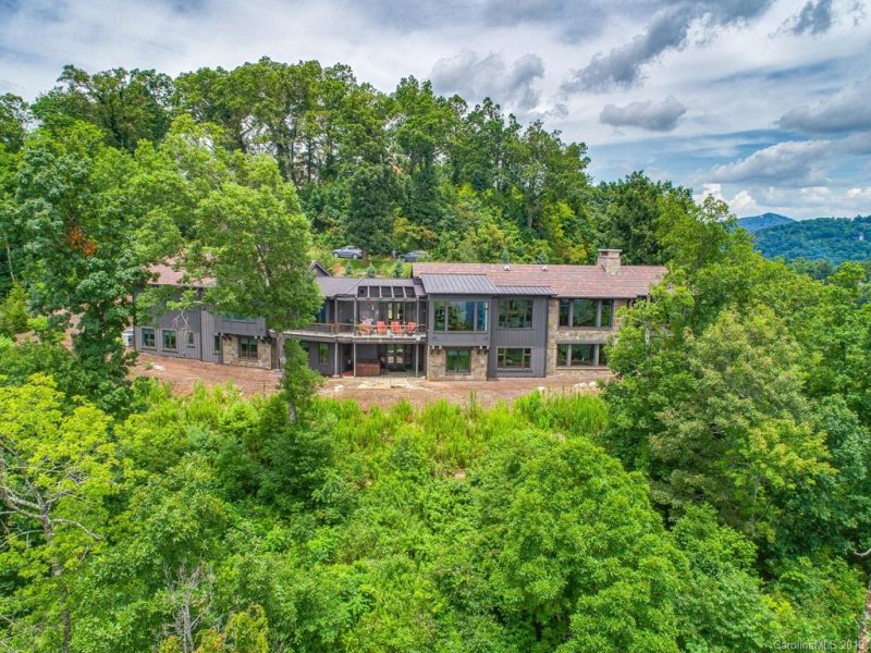 Property image 4 at 208 Skycliff Drive, Asheville, NC 28804