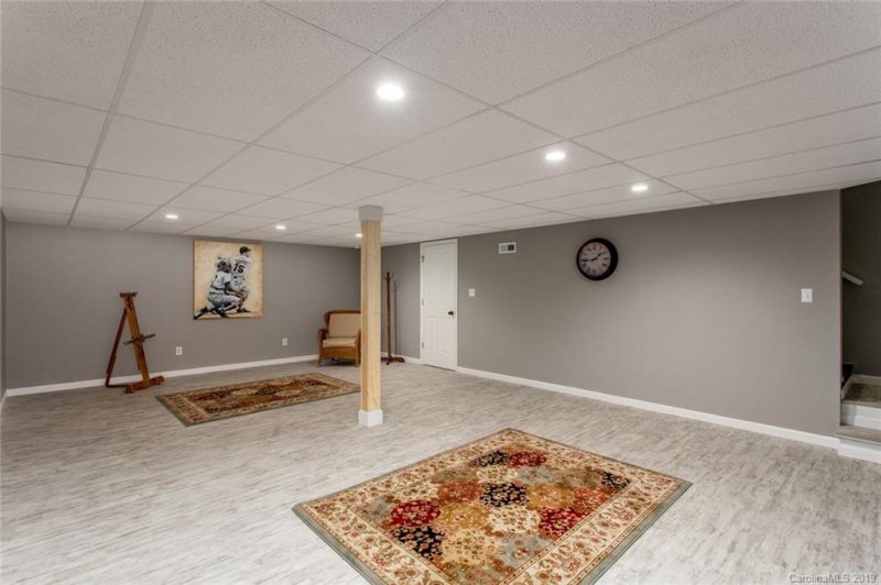 Property image 4 at 3310 15th Street, Hickory, NC 28601