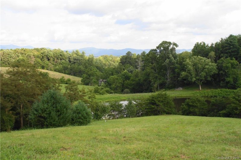 Property image 5 at 30 Enchanted Oak Lane, Alexander, NC 28701