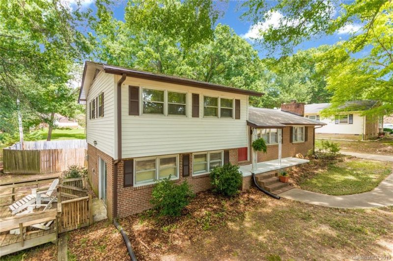 Property image 3 at 2418 Trinity Avenue, Gastonia, NC 28052