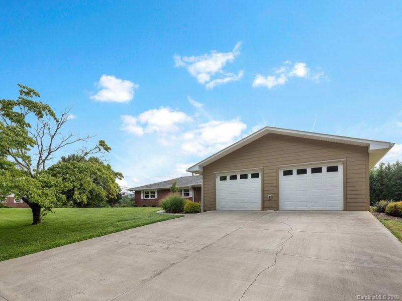 Property image 3 at 1 Glencliff Road, Candler, NC 28715