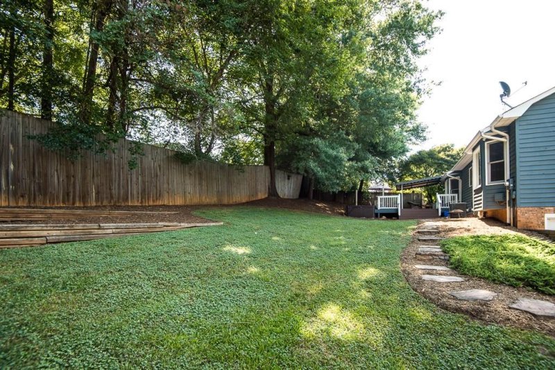 Property image 5 at 221 31st Avenue Court, Hickory, NC 28601