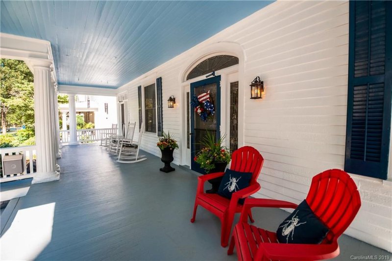 Property image 4 at 437 Walnut Street, Statesville, NC 28677