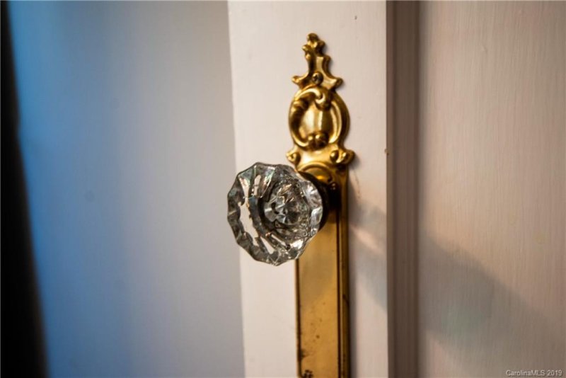 Property image 5 at 437 Walnut Street, Statesville, NC 28677