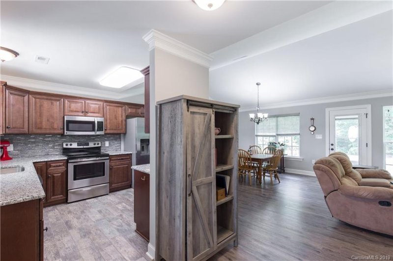 Property image 3 at 6032 Sawgrass Lane, Lancaster, SC 29720