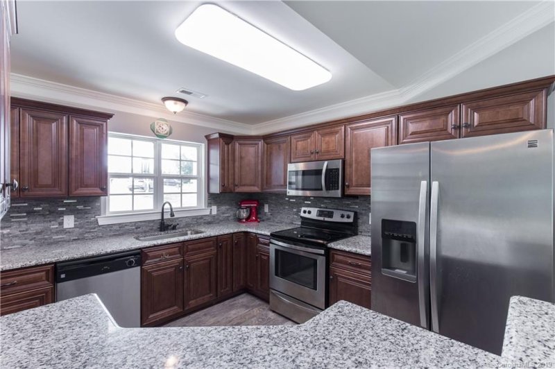 Property image 5 at 6032 Sawgrass Lane, Lancaster, SC 29720