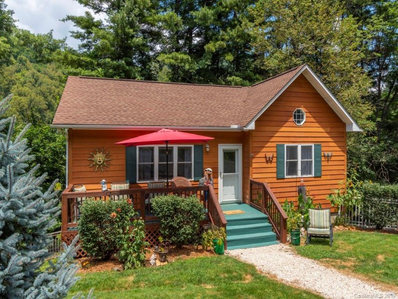 Property image 2 at 40 Whippoorwill Way, Waynesville, NC 28786