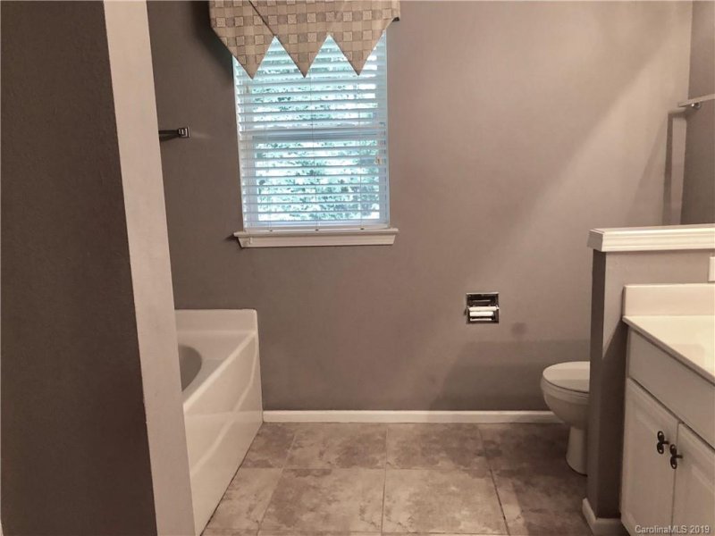 Property image 3 at 10747 Essex Hall Drive, Charlotte, NC 28277