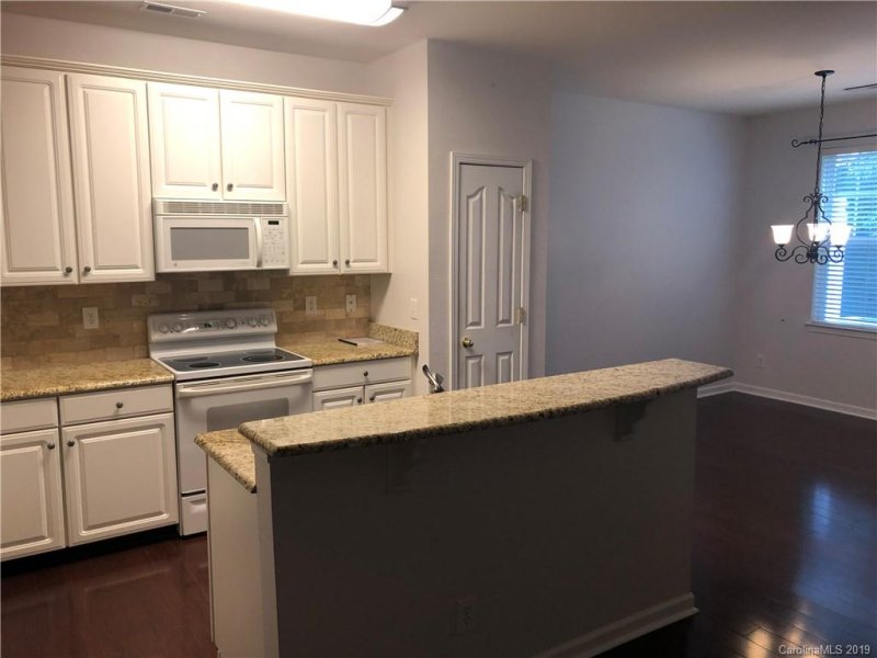 Property image 5 at 10747 Essex Hall Drive, Charlotte, NC 28277