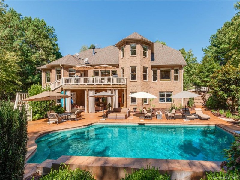 130 Wildwood Cove Drive