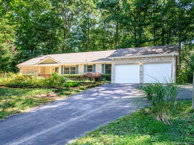 Property image 2 at 720 Salisbury Road, Hendersonville, NC 28792