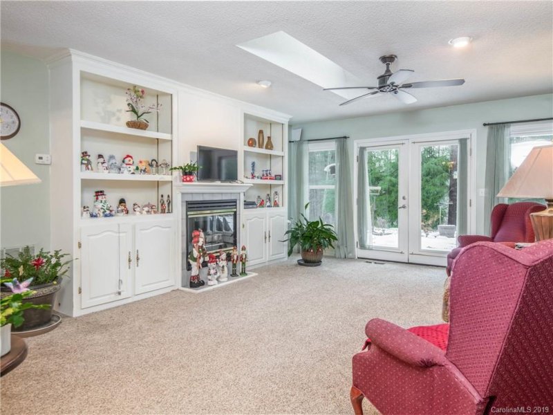 Property image 5 at 720 Salisbury Road, Hendersonville, NC 28792