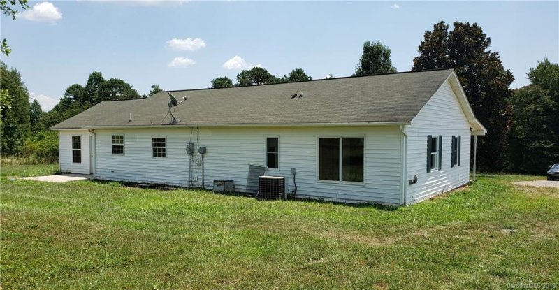 Property image 2 at 817 Hephzibah Church Road, Crouse, NC 28033