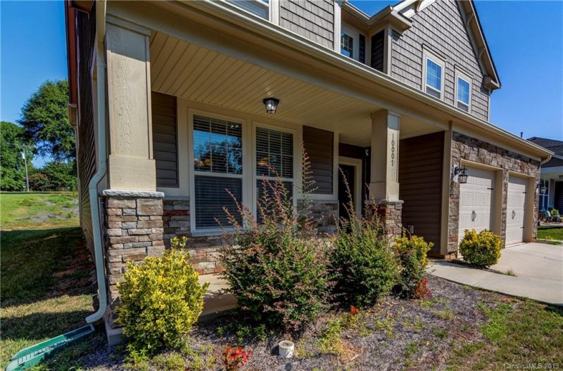 Property image 3 at 10007 Michael Crossing Drive, Charlotte, NC 28213