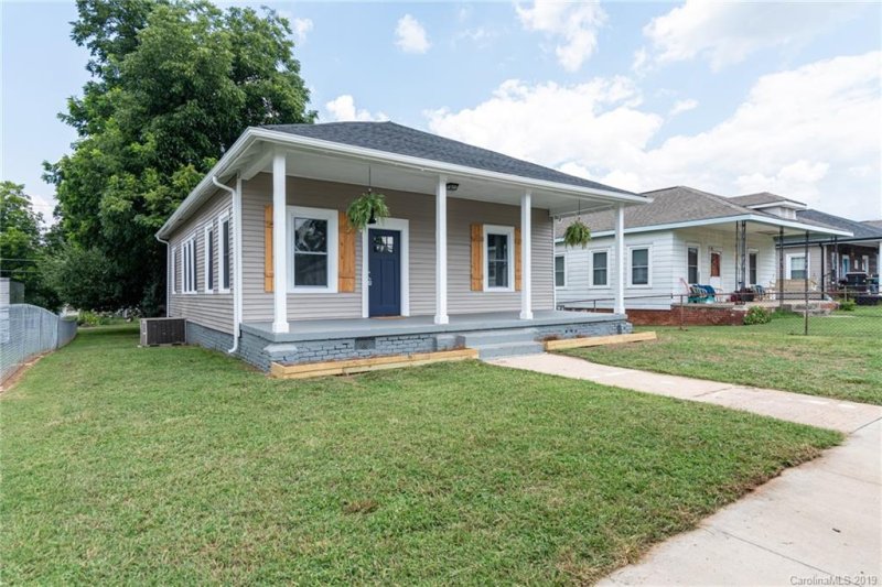 Property image 2 at 82 Walnut Avenue, Gastonia, NC 28054