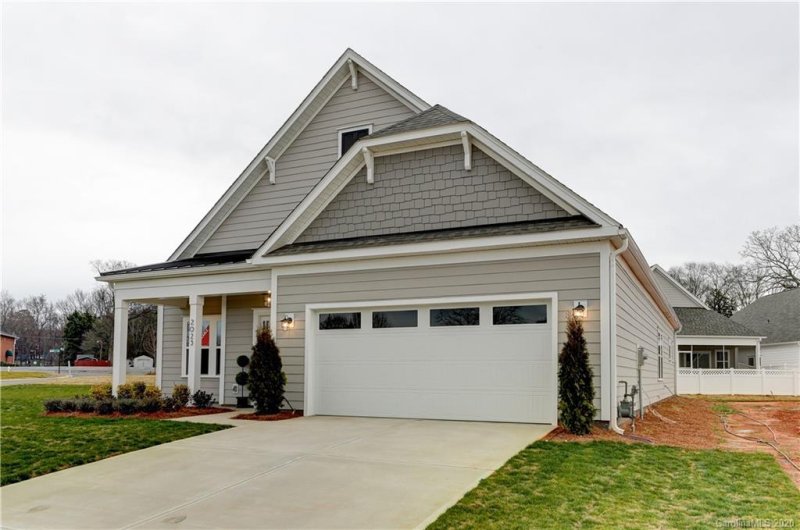 Property image 2 at 2023 Bonds Lane, Fort Mill, SC 29715