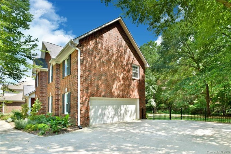 Property image 2 at 5707 Monticello Drive, Concord, NC 28027