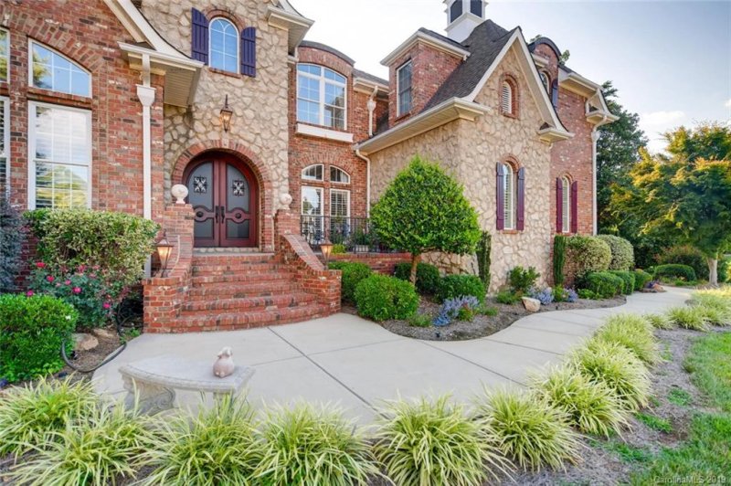 Property image 2 at 410 Langston Place Drive, Fort Mill, SC 29708