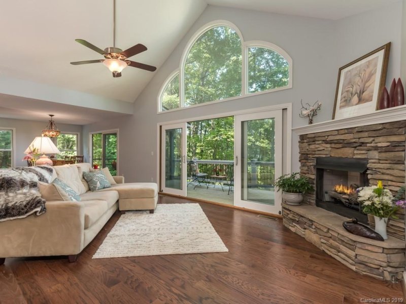 Property image 5 at 270 Ridge Drive, Saluda, NC 28773