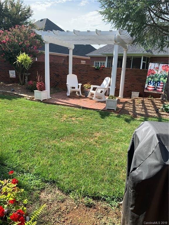 Property image 2 at 1594 Elkhart Circle, Gastonia, NC 28054