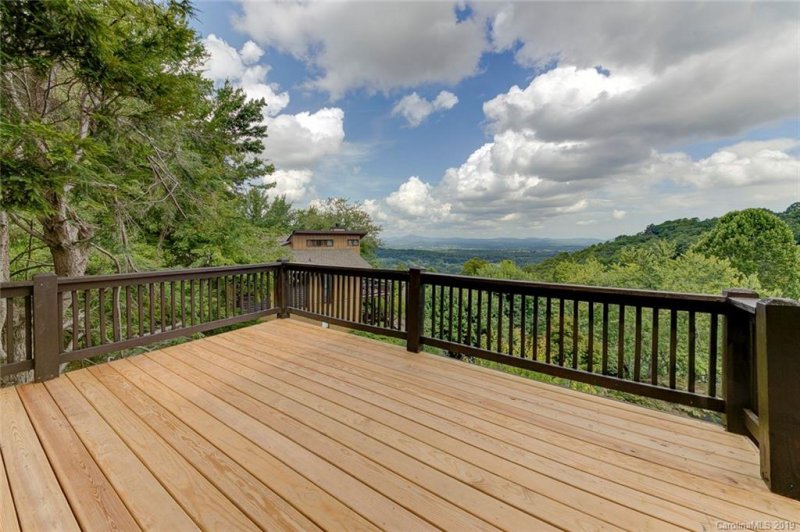 Property image 4 at 153 Country Ridge Road, Hendersonville, NC 28739