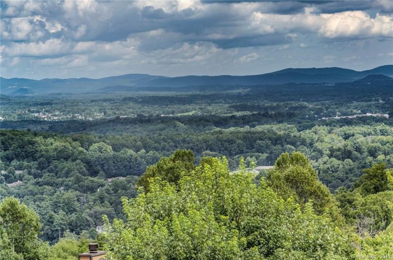 Property image 5 at 153 Country Ridge Road, Hendersonville, NC 28739