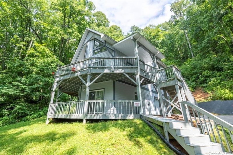 Property image 2 at 343 Skyline Drive, Waynesville, NC 28786