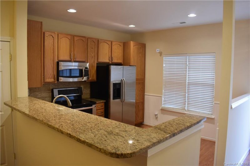 Property image 2 at 3548 Draycott Avenue, Charlotte, NC 28213