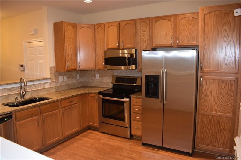 Property image 4 at 3548 Draycott Avenue, Charlotte, NC 28213