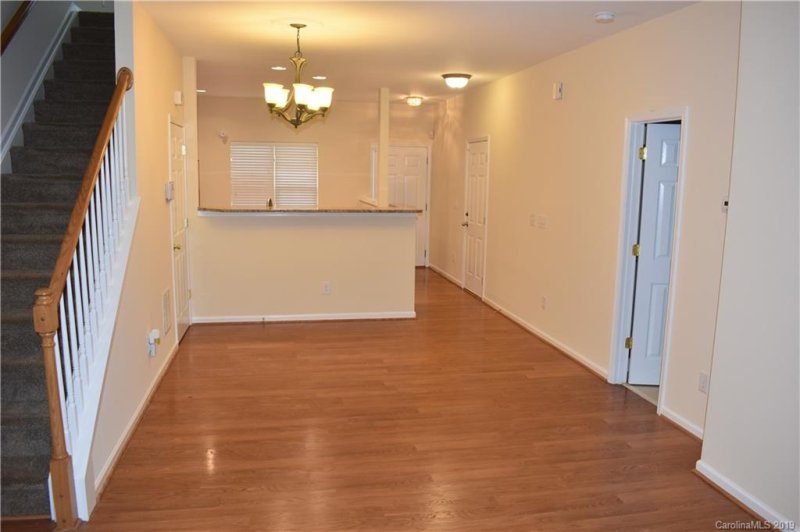 Property image 5 at 3548 Draycott Avenue, Charlotte, NC 28213