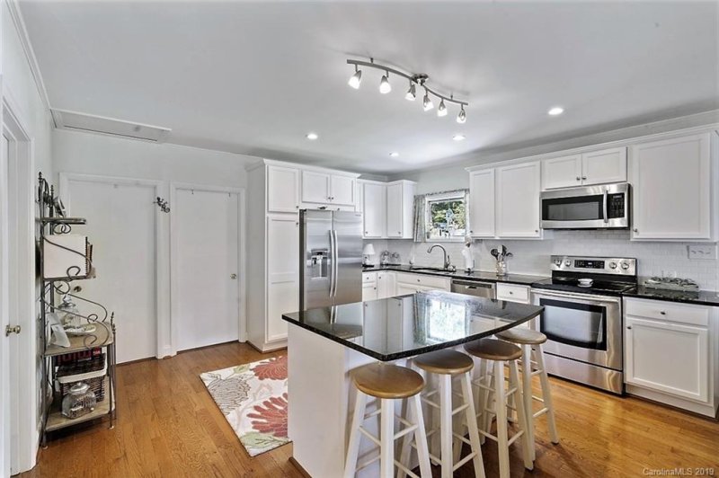 Property image 4 at 670 Pinehaven Drive, New London, NC 28127