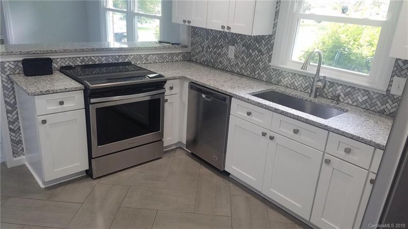 Property image 3 at 4035 Lubbock Place, Charlotte, NC 28215