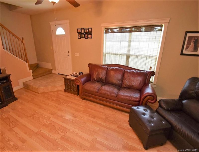 Property image 4 at 5332 Lakeview Road, Charlotte, NC 28216