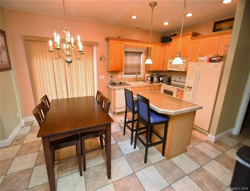 Property image 5 at 5332 Lakeview Road, Charlotte, NC 28216