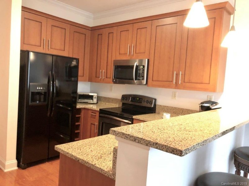 Property image 3 at 230 S Tryon Street, Charlotte, NC 28202