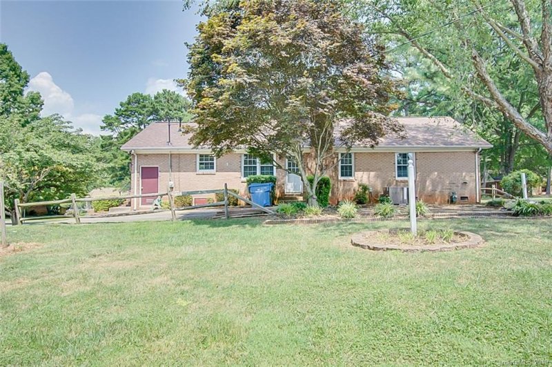 Property image 4 at 13600 Idlefield Lane, Matthews, NC 28105