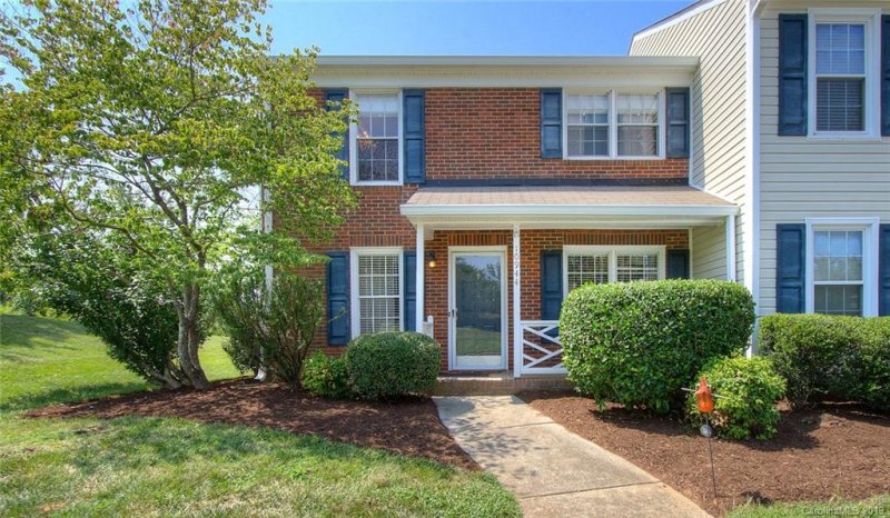 10944 Winterbourne Court