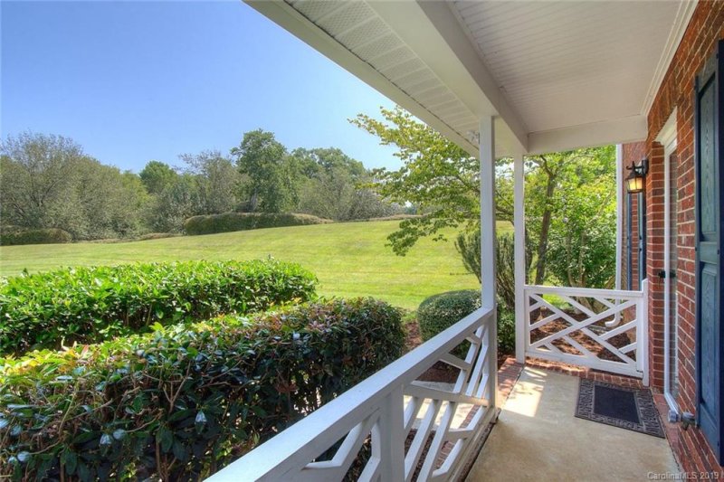 Property image 3 at 10944 Winterbourne Court, Charlotte, NC 28277