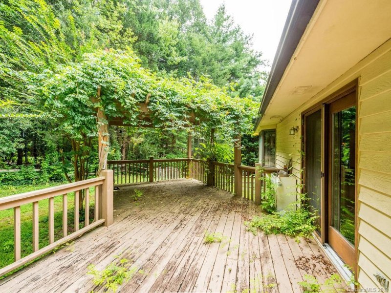 Property image 4 at 144 Camellia Way, Hendersonville, NC 28739