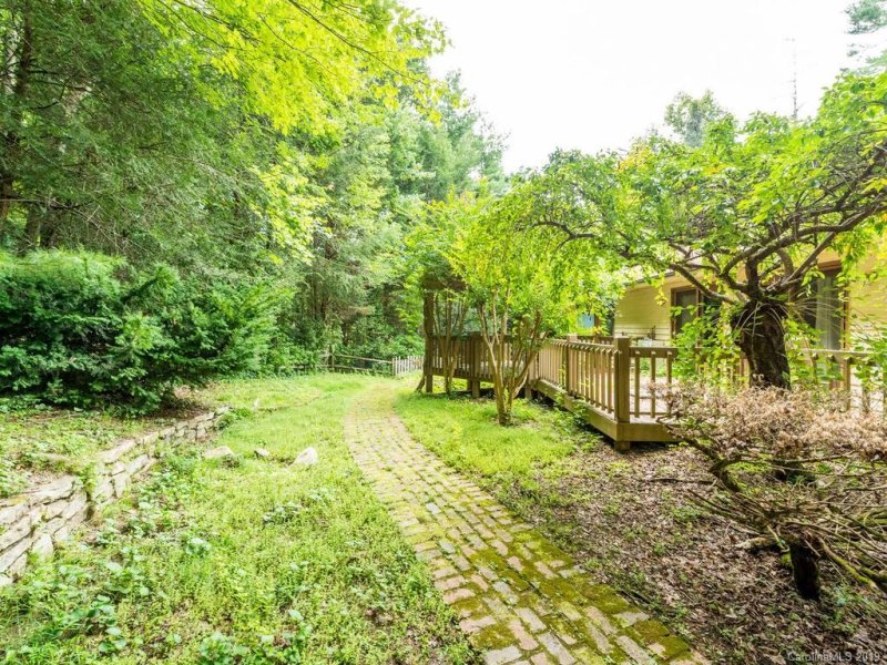 Property image 5 at 144 Camellia Way, Hendersonville, NC 28739