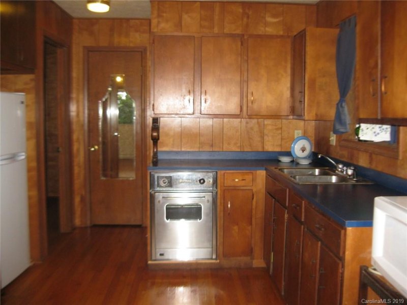 Property image 5 at 325 Sourwood Road, Black Mountain, NC 28711