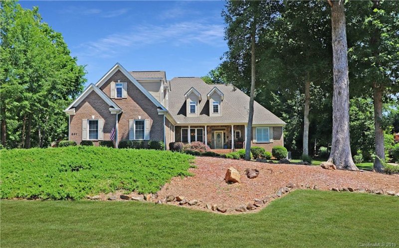 Property image 2 at 241 Highland Forest Drive, Clover, SC 29710