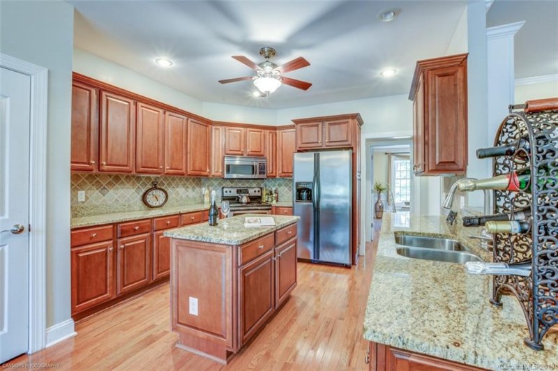 Property image 5 at 725 Park Trail Lane, Clover, SC 29710