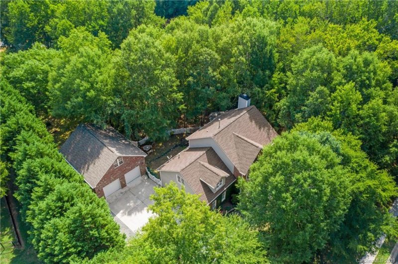 Property image 4 at 414 Hunters Pointe Drive, Indian Trail, NC 28079