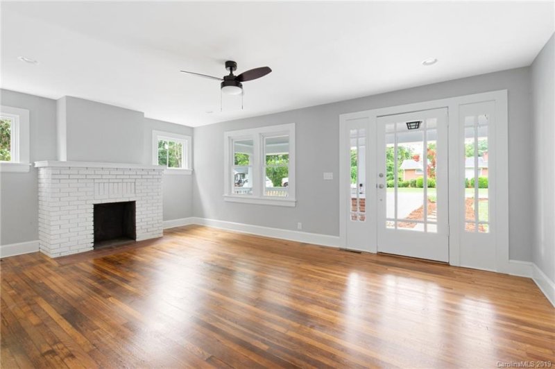 Property image 3 at 113 Arco Road, Asheville, NC 28805