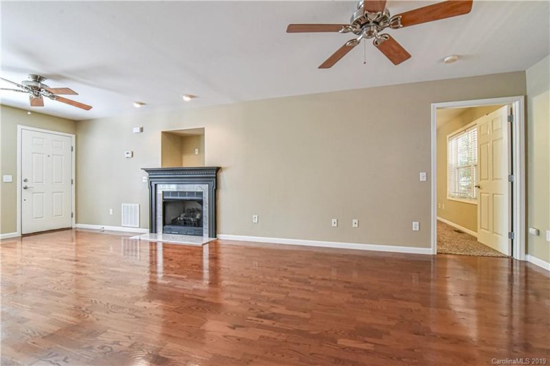 Property image 3 at 31 Kirby Road, Asheville, NC 28806