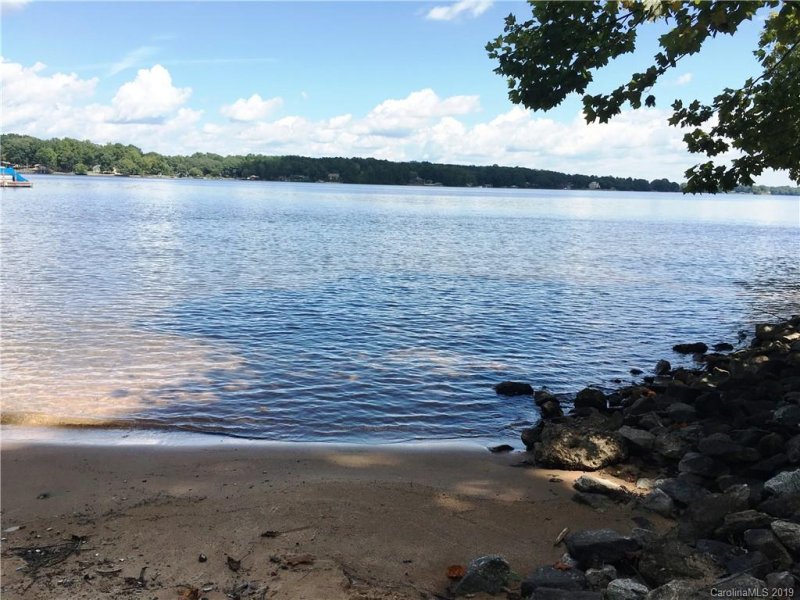 Property image 3 at 4888 Slanting Bridge Road, Sherrills Ford, NC 28673