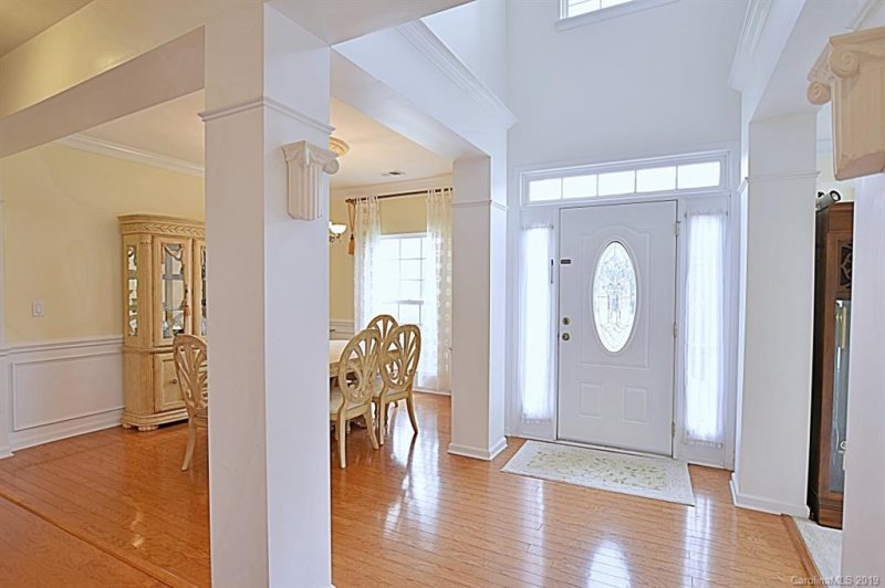 Property image 3 at 2403 Creek Court, Matthews, NC 28105